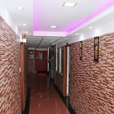 Uthradam Towers Hotel Thiruvananthapuram Bagian luar foto